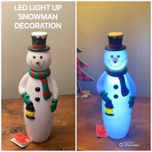 NWT- 14” LED Light Up Adorable Snowman Decoration 🔋 Operated